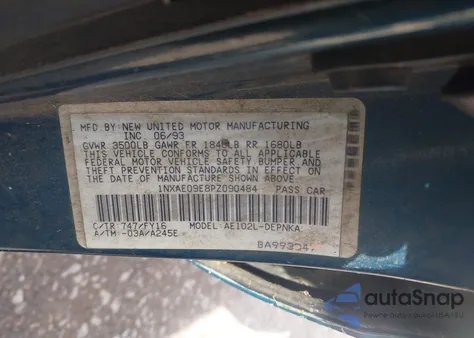 1993 Toyota Corolla Le/Dx из США, поврежденный, VIN 1NXAE09E8PZ090484